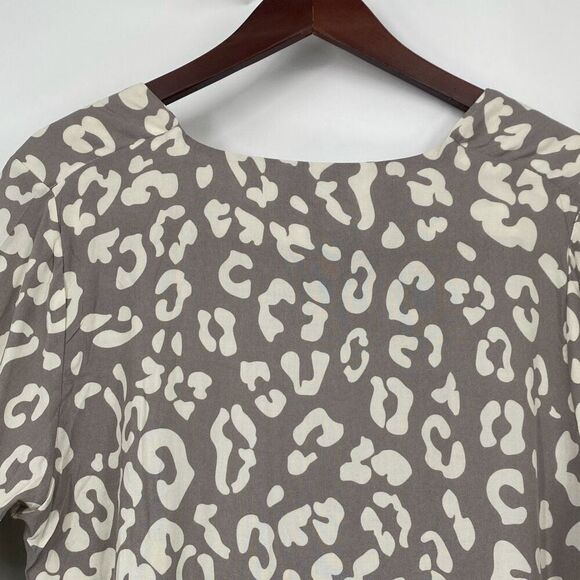 Mary Square Wildly Wonderful Flutter Sleeve Grey Shea Split-Neck Top Blouse L - Picture 8 of 14